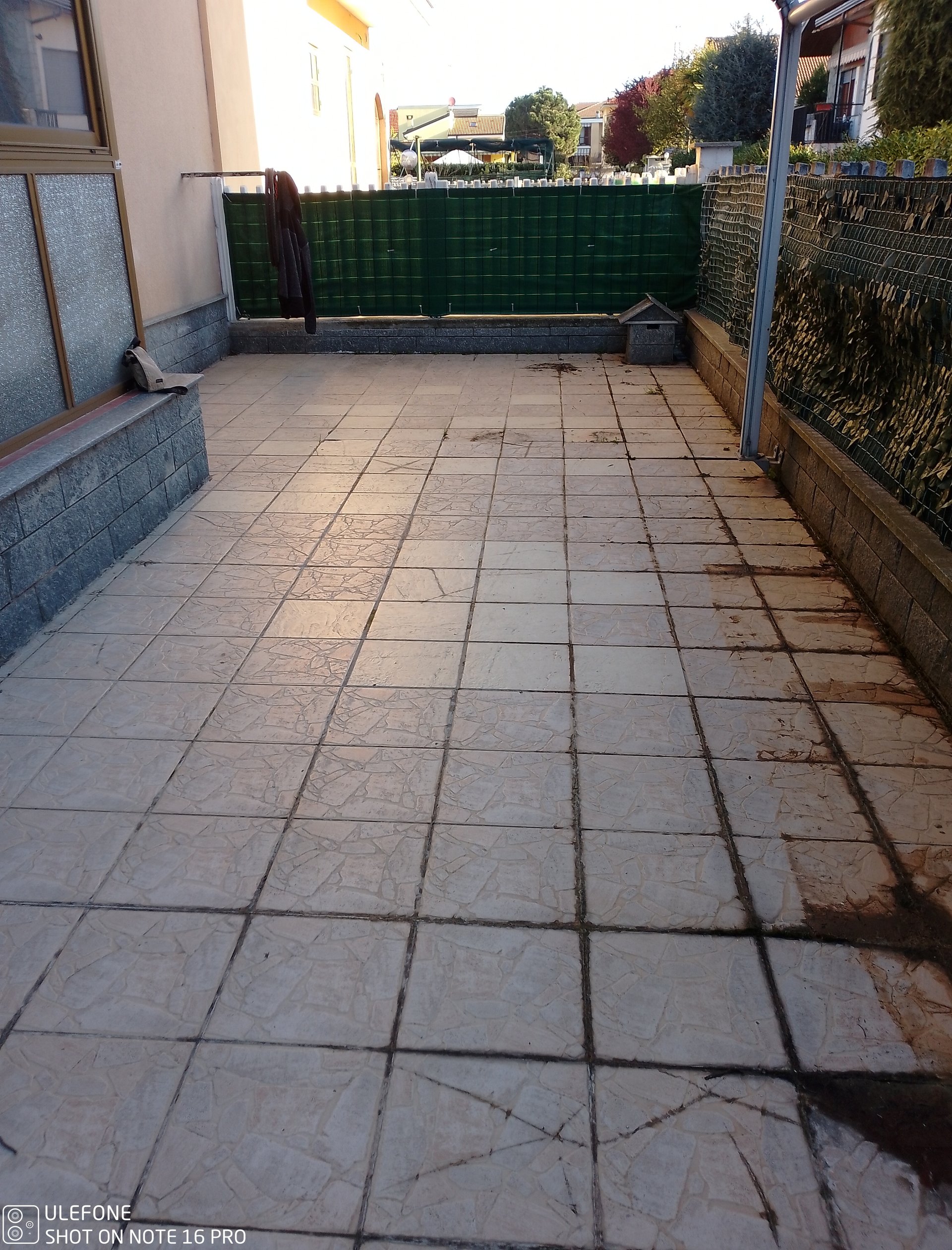 Rifacimento pavimentazione cortile con impermeabilizzazione - Settimo Torinese - ReBuild