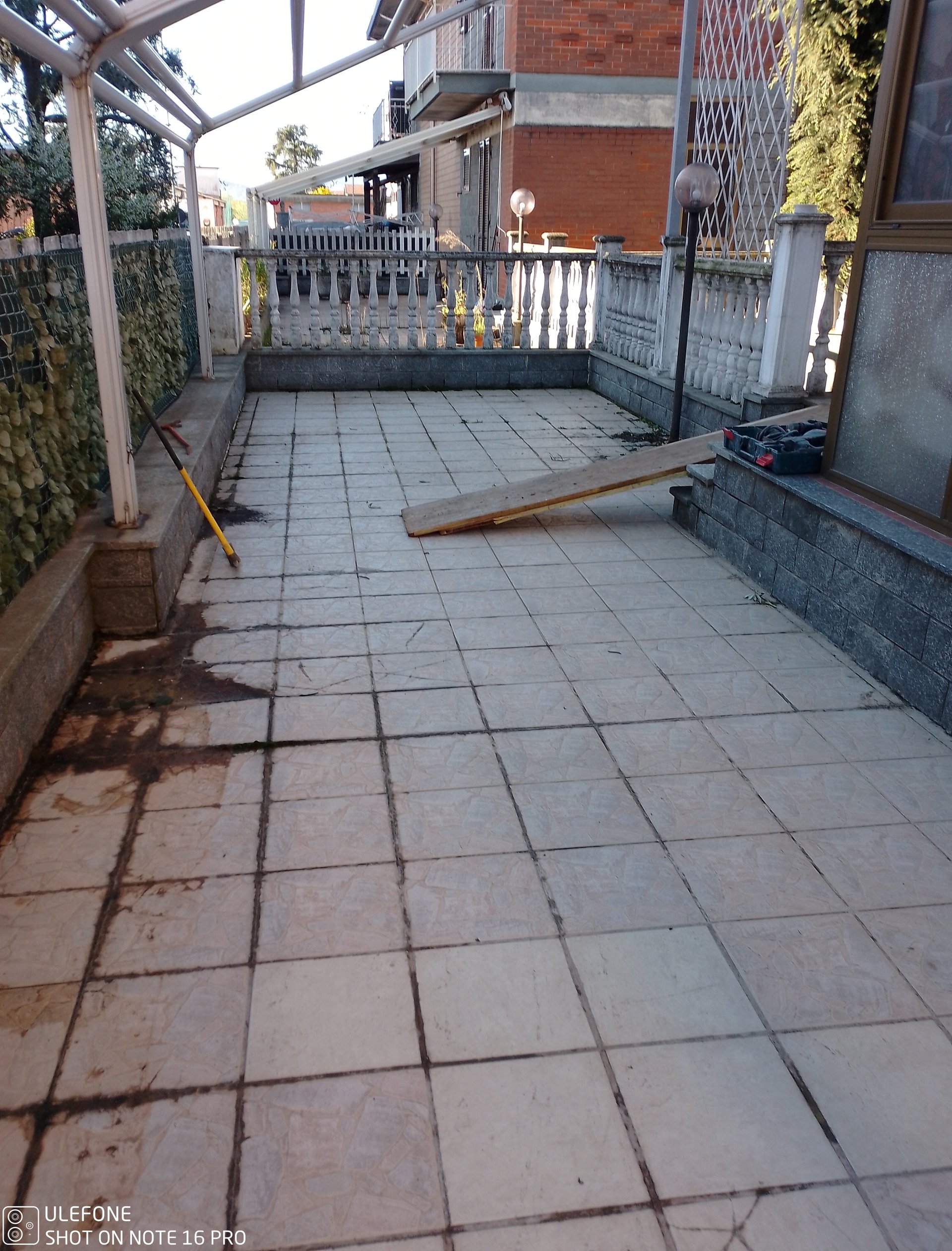 Rifacimento pavimentazione cortile con impermeabilizzazione - Settimo Torinese - ReBuild