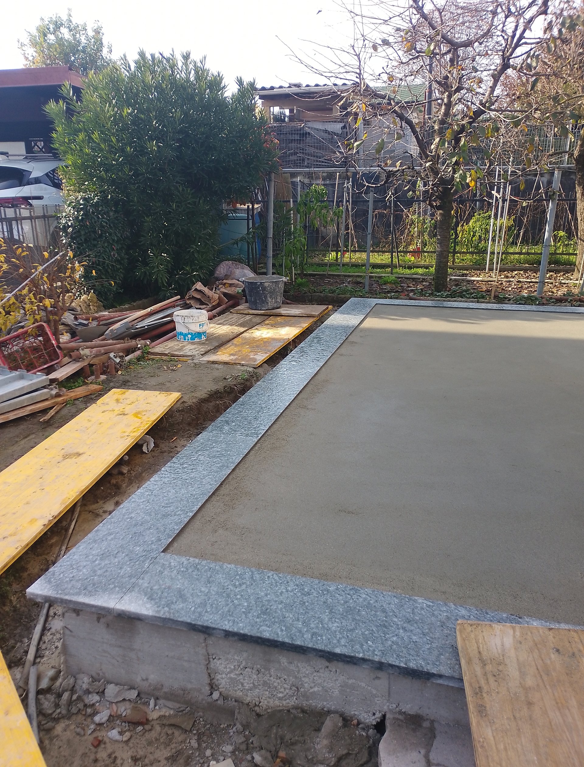 Fornitura e installazione pergola bioclimatica con basamento e pavimentazione - Settimo Torinese - ReBuild