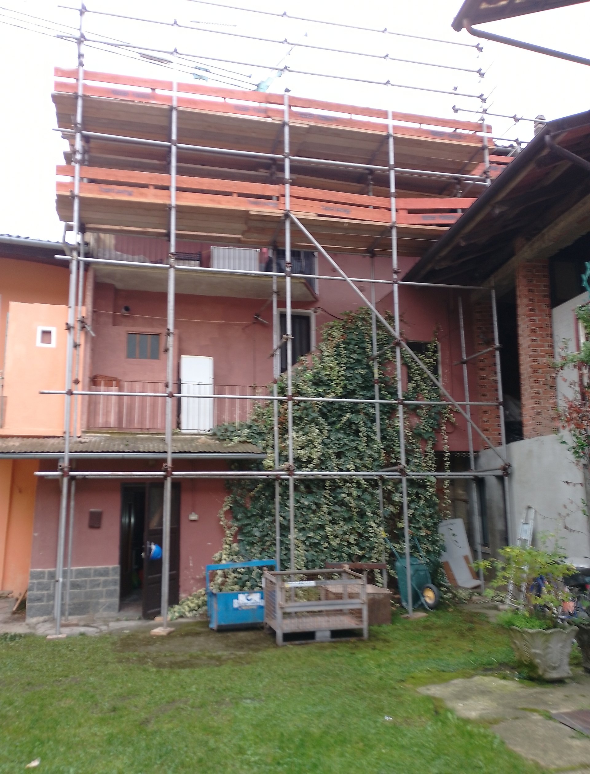 Rifacimento tetto con coibentazione - Provincia di Biella - ReBuild