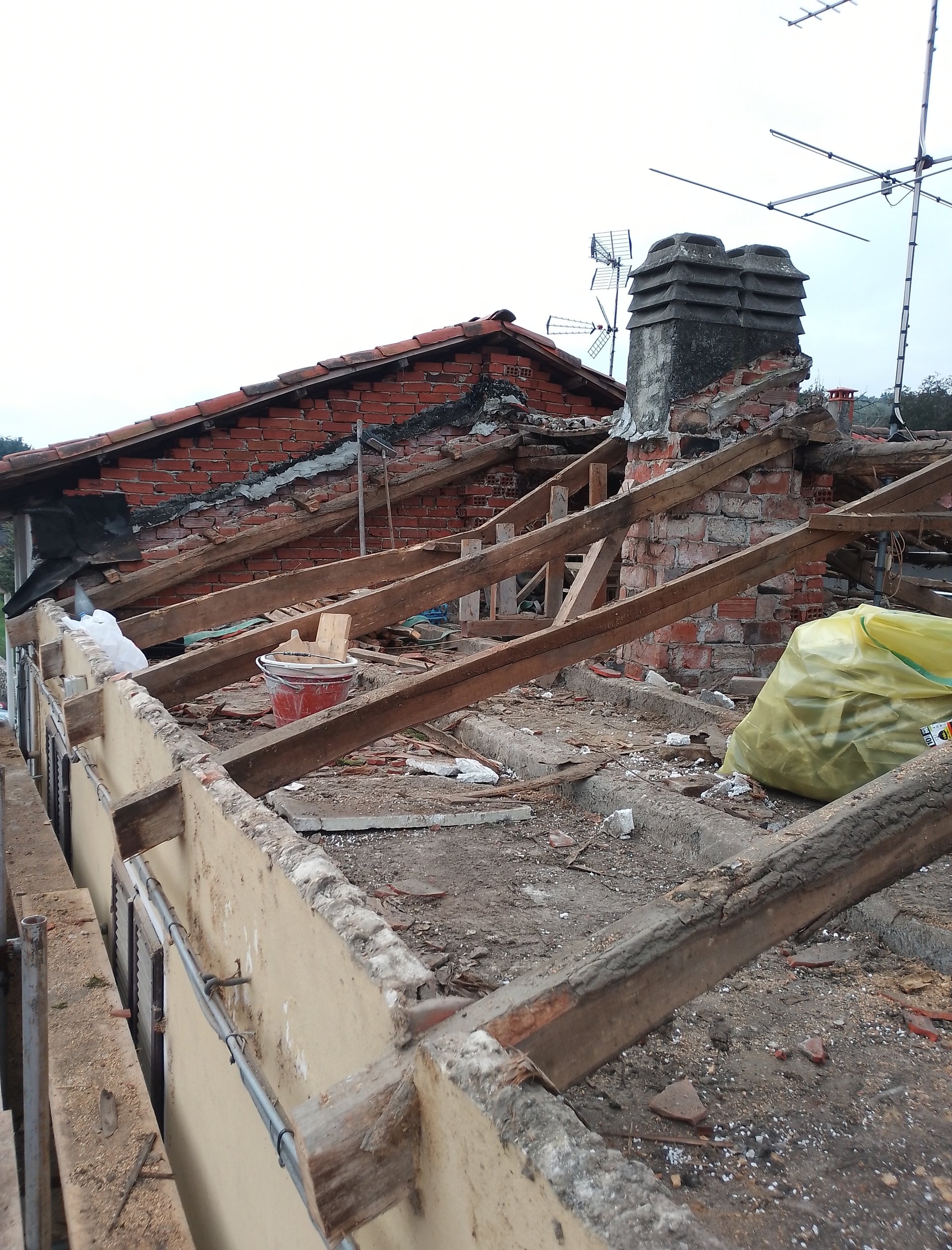 Rifacimento tetto con coibentazione - Provincia di Biella - ReBuild