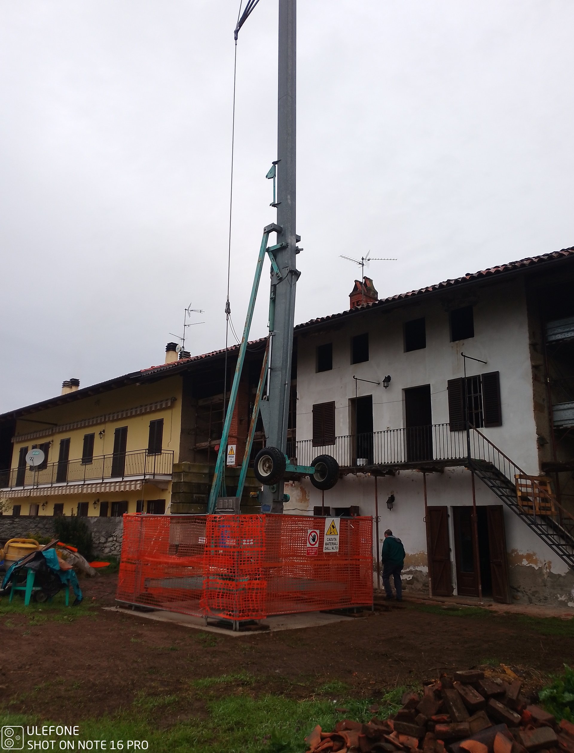 Rifacimento tetto e facciata villa - Provincia di Vercelli - ReBuild