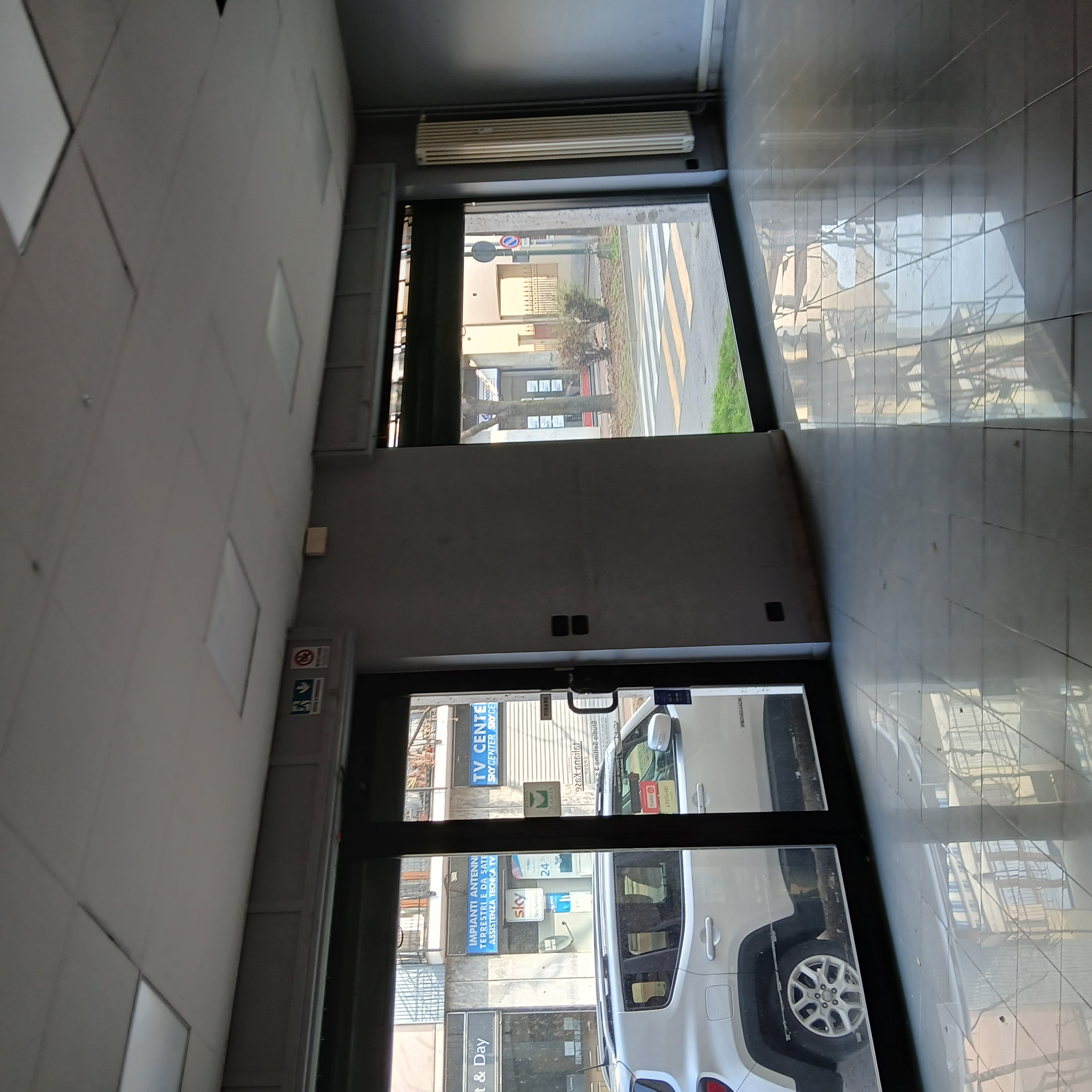 Ristrutturazione ufficio chiavi in mano con impianti e pavimenti - Settimo Torinese - ReBuild