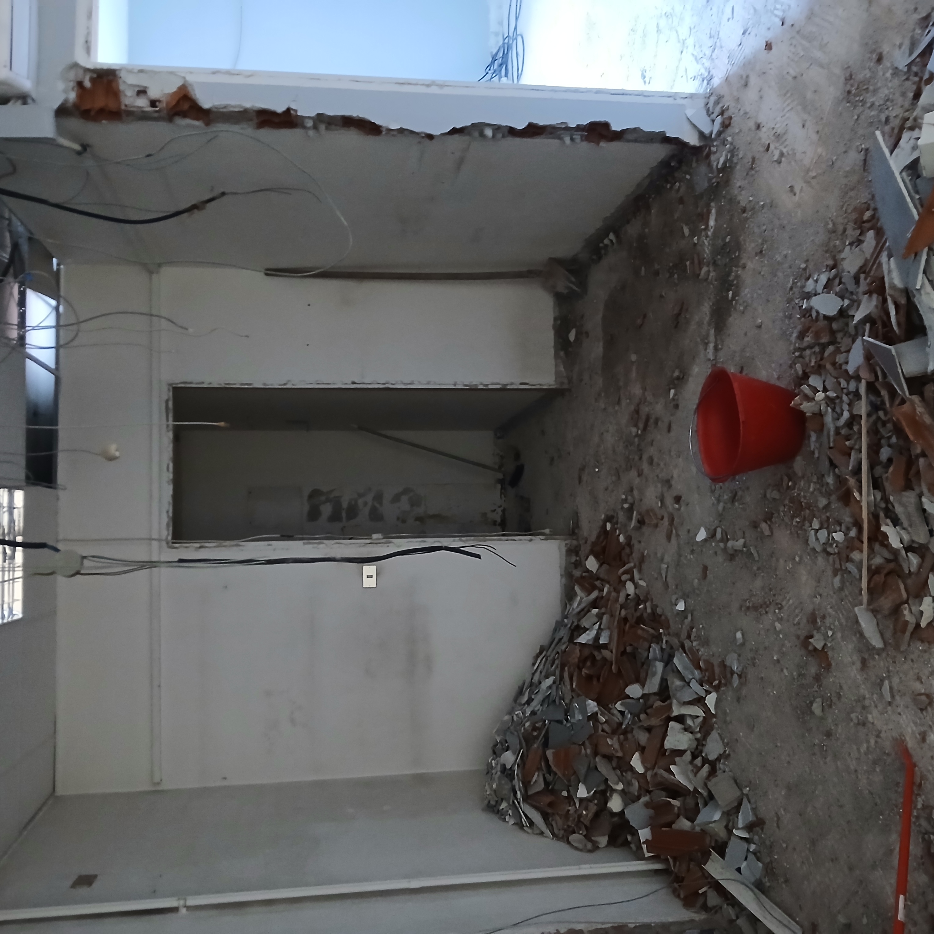 Ristrutturazione ufficio chiavi in mano con impianti e pavimenti - Settimo Torinese - ReBuild